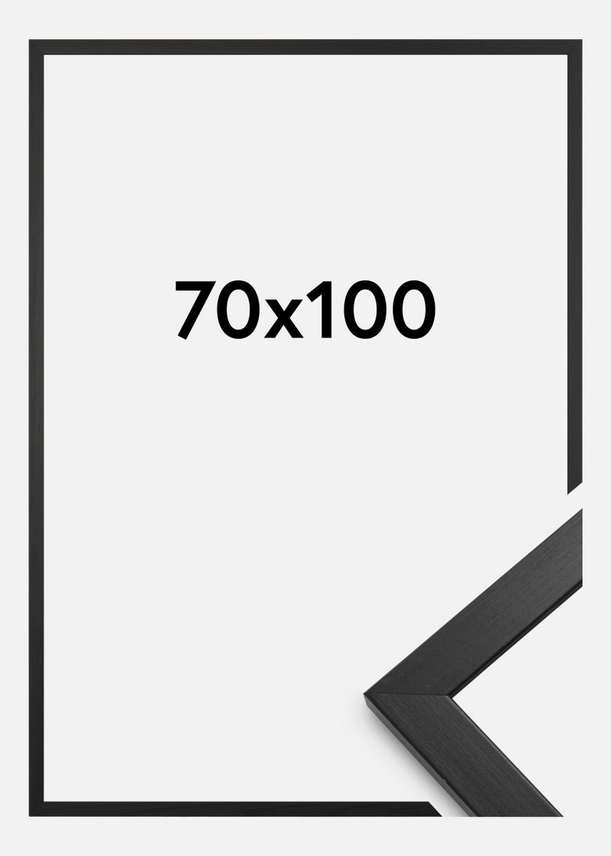 Stilren Sort er en bred billedramme i tr. 70x100 cm