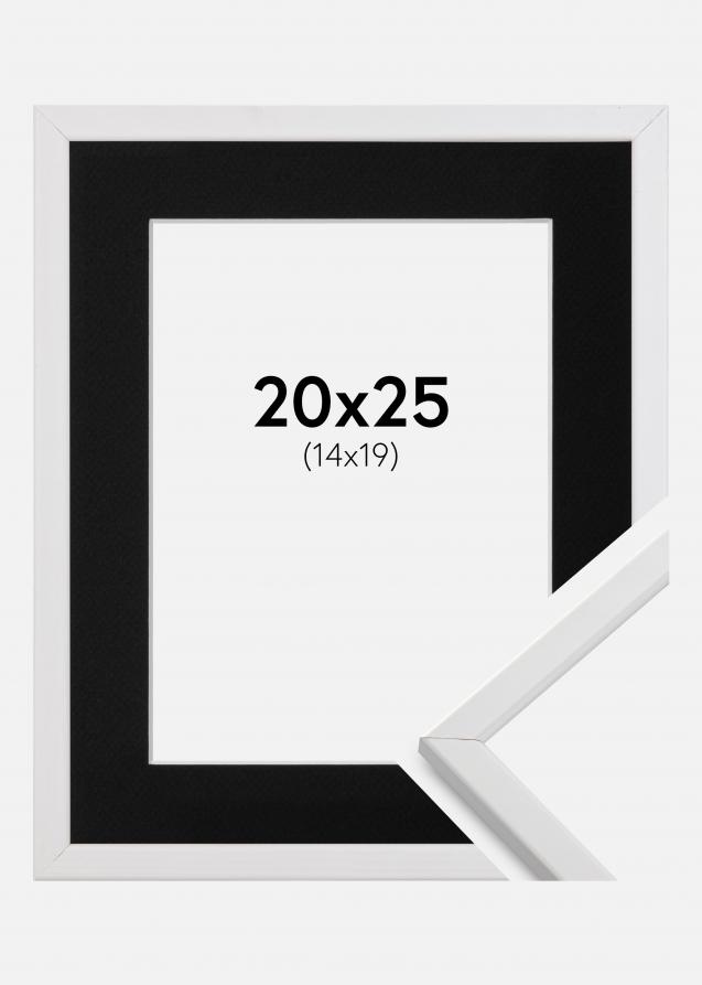 Passepartout Sort Standard (Hvid kerne) 20x25 cm (14x19)