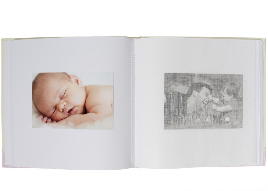 Babyalbum Alison Bl 24x24 cm (40 Hvide sider / 20 ark)