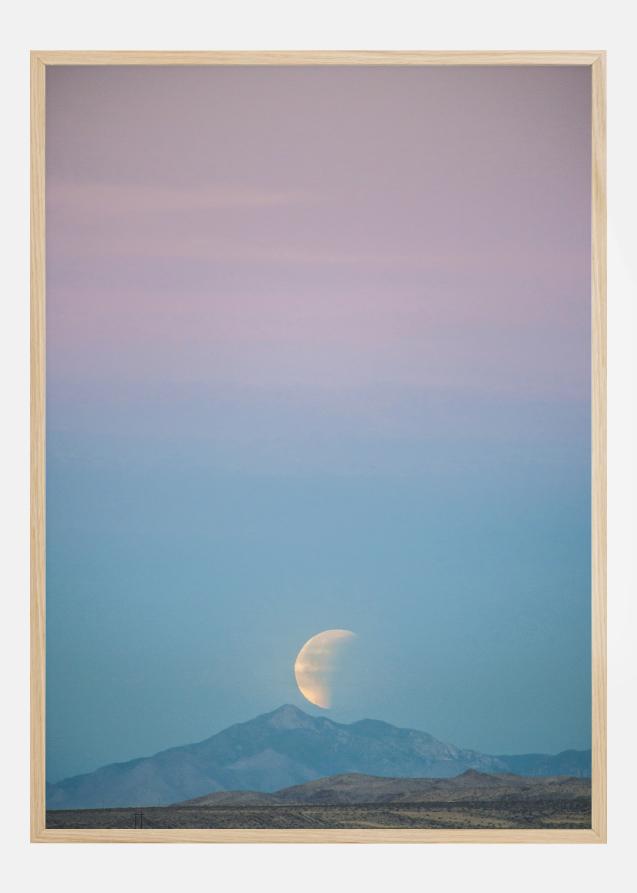 Moon In The Mountains Plakat