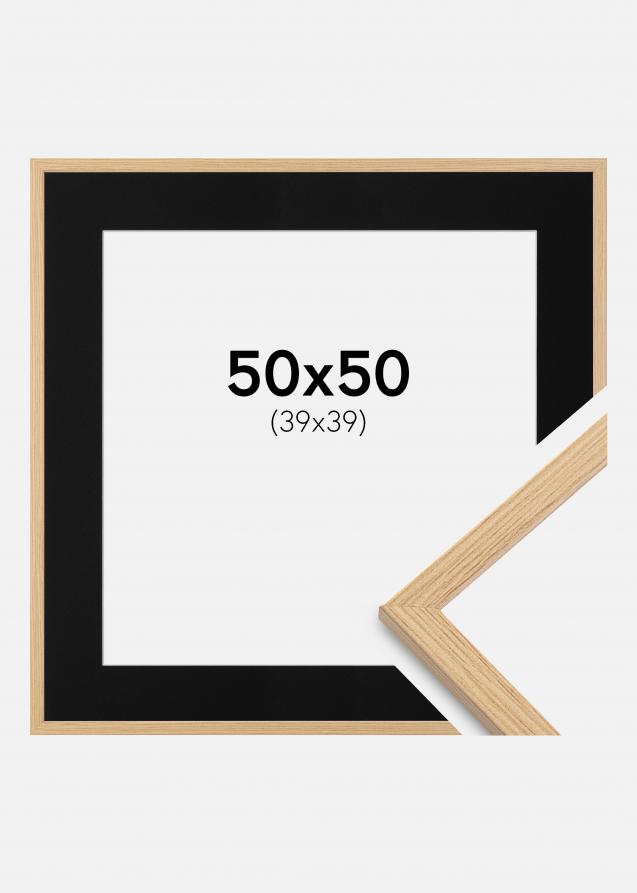 Passepartout Sort Standard (Hvid kerne) 50x50 cm (39x39)