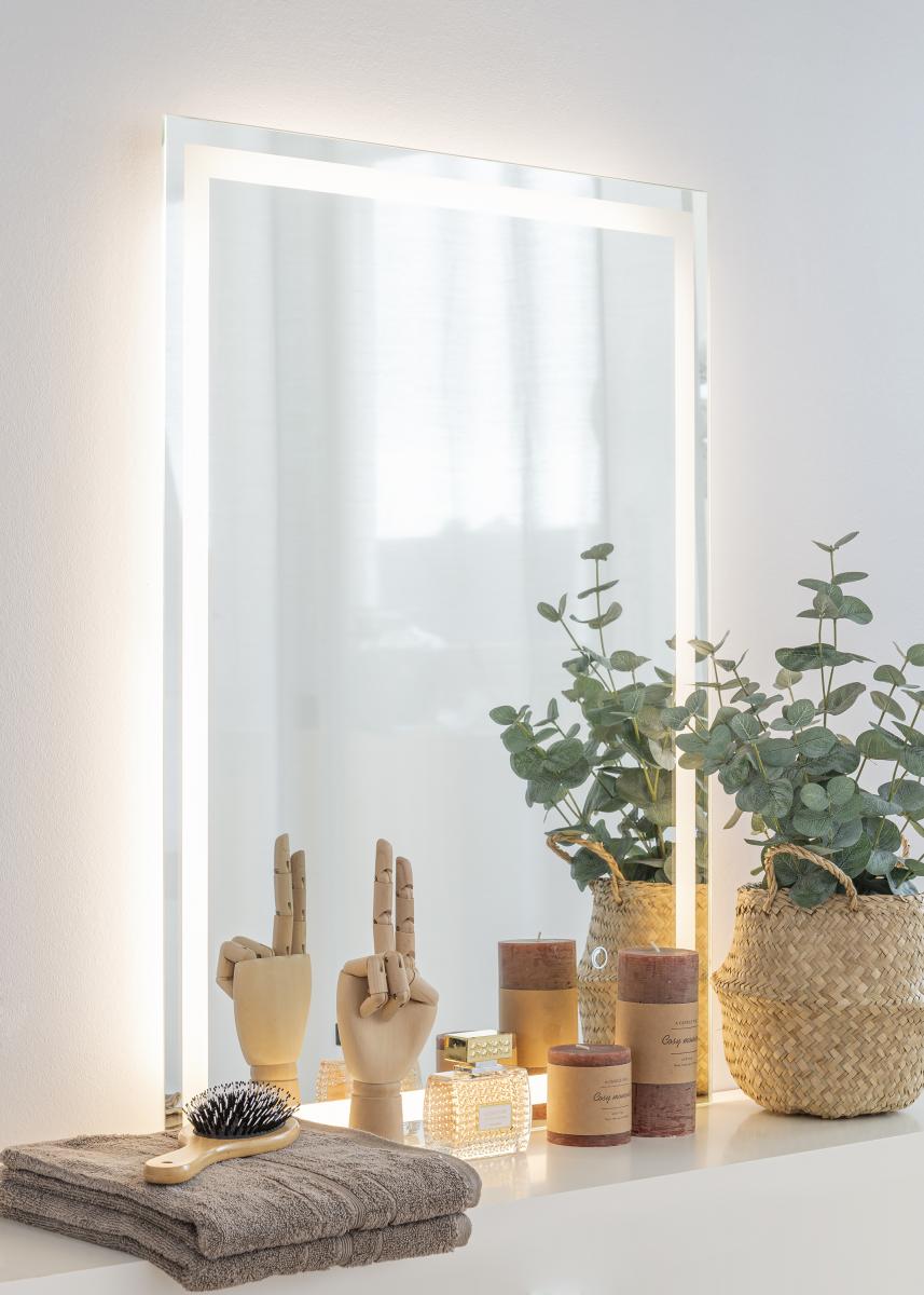 KAILA Spejl Rectangle LED 60x80 cm