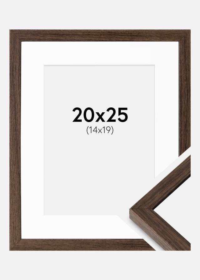 Ramme Ares Valnød 20x25 cm - Passepartout Hvid 15x20 cm