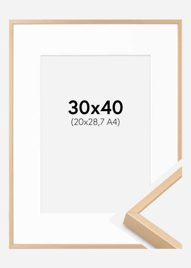 Aluminiumramme Messing 30x40 cm - Passepartout Hvid 21x29,7 cm