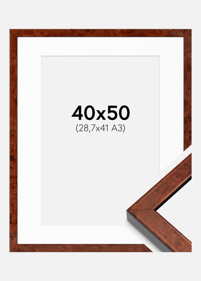 Ramme Hermes valnød 40x50 cm - Passepartout Hvid 29,7x42 cm
