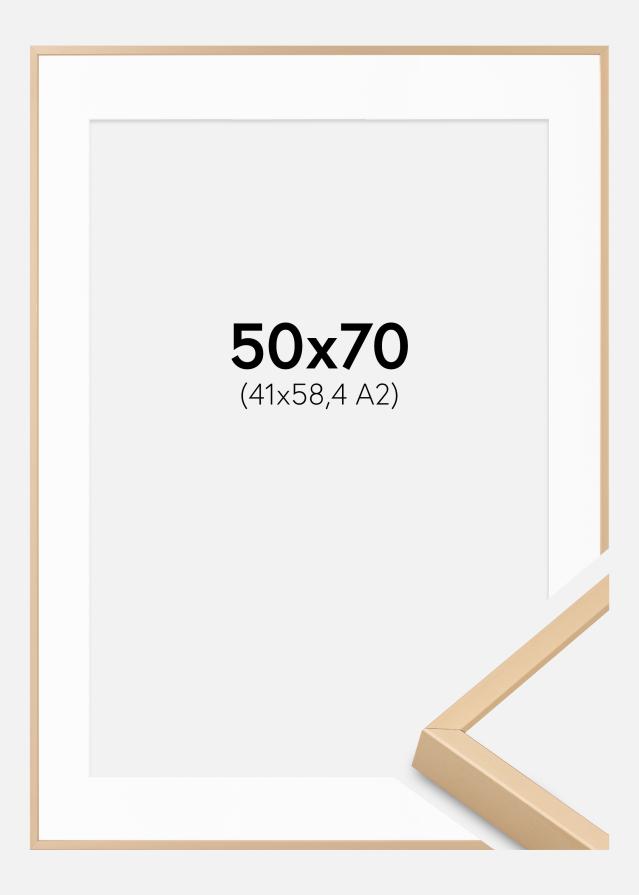 Aluminiumsramme Messing 50x70 cm - Passepartout Hvid 42x59,4 cm