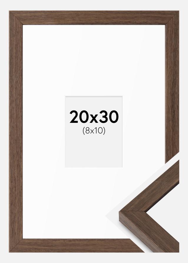 Ramme Hermes Valnød 20x30 cm - Passepartout Hvid 9x11 cm