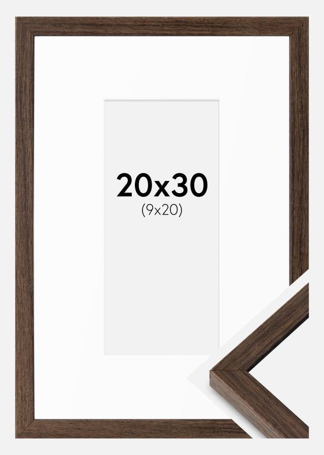 Ramme Ares Valnød 20x30 cm - Passepartout Hvid 10x21 cm