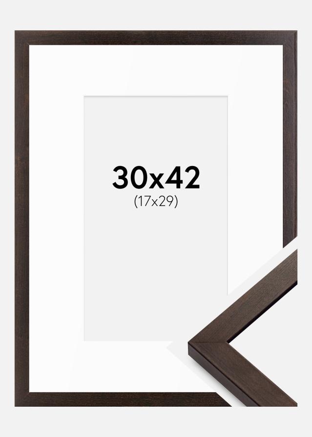 Ramme Selection Valnød 30x42 cm - Passepartout Hvid 18x30 cm