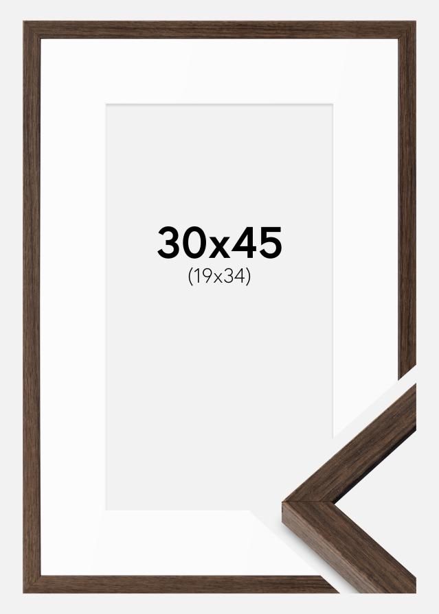Ramme Ares Valnød 30x45 cm - Passepartout Hvid 20x35 cm