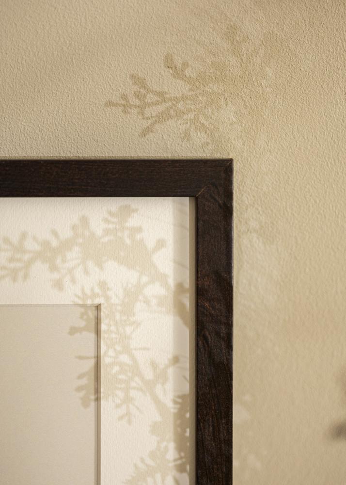 Ramme Selection Valnød 55x70 cm - Passepartout Hvid 46x60 cm