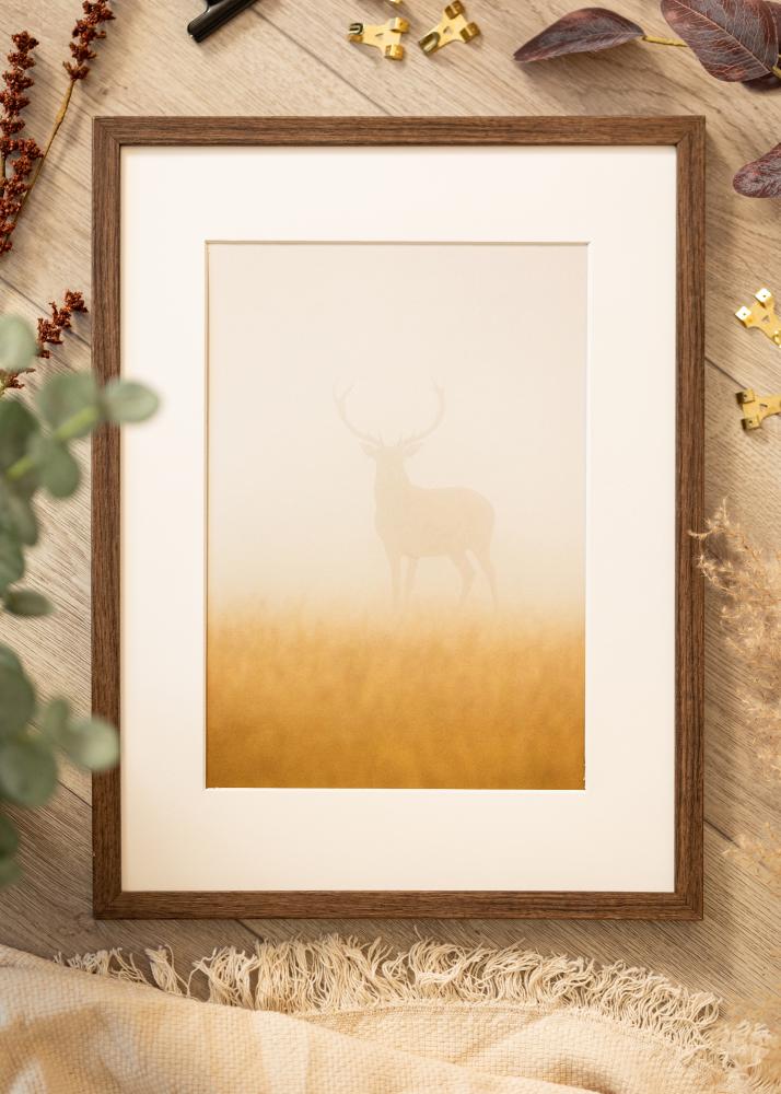Ramme Ares Valnød 28x35 cm - Passepartout Hvid 20x25 cm