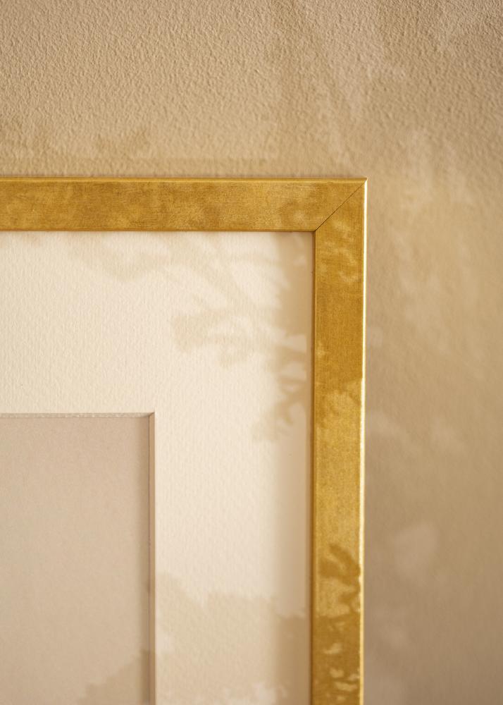 Ramme Ares Guld 30x40 cm - Passepartout Hvid 20x28 cm