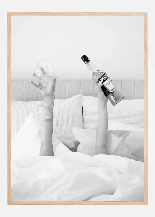 Aperol In Bed Low Key Plakat
