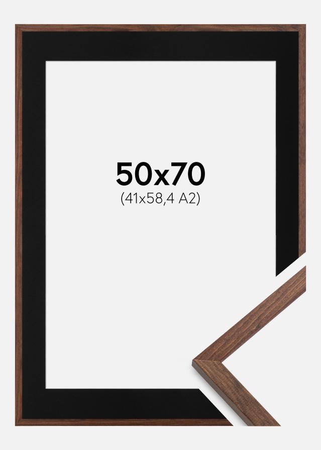 Ramme Galant Valnød 50x70 cm - Passepartout Sort 42x59,4 cm (A2)