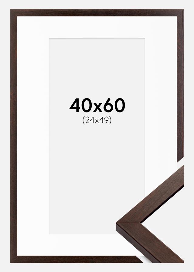 Ramme Selection Valnød 40x60 cm - Passepartout Hvid 25x50 cm