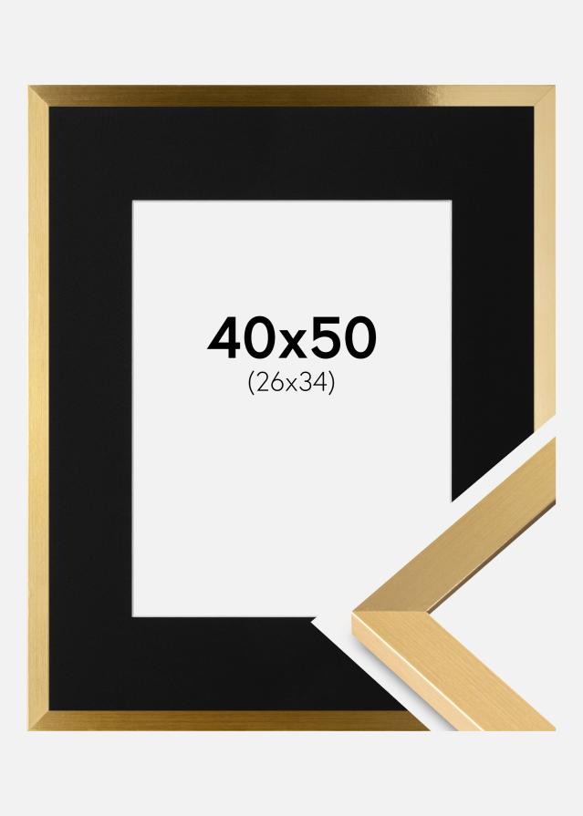 Ramme Selection Guld 40x50 cm - Passepartout Sort 27x35 cm