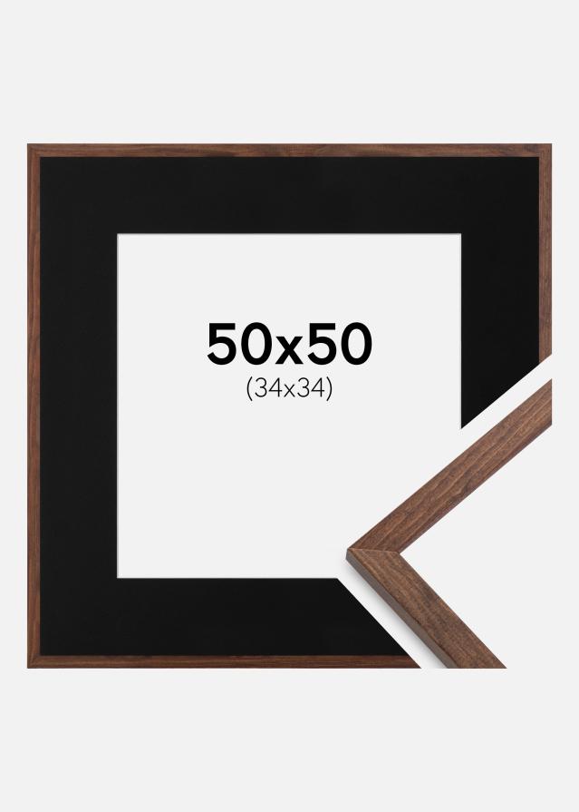 Ramme Galant Valnød 50x50 cm - Passepartout Sort 35x35 cm