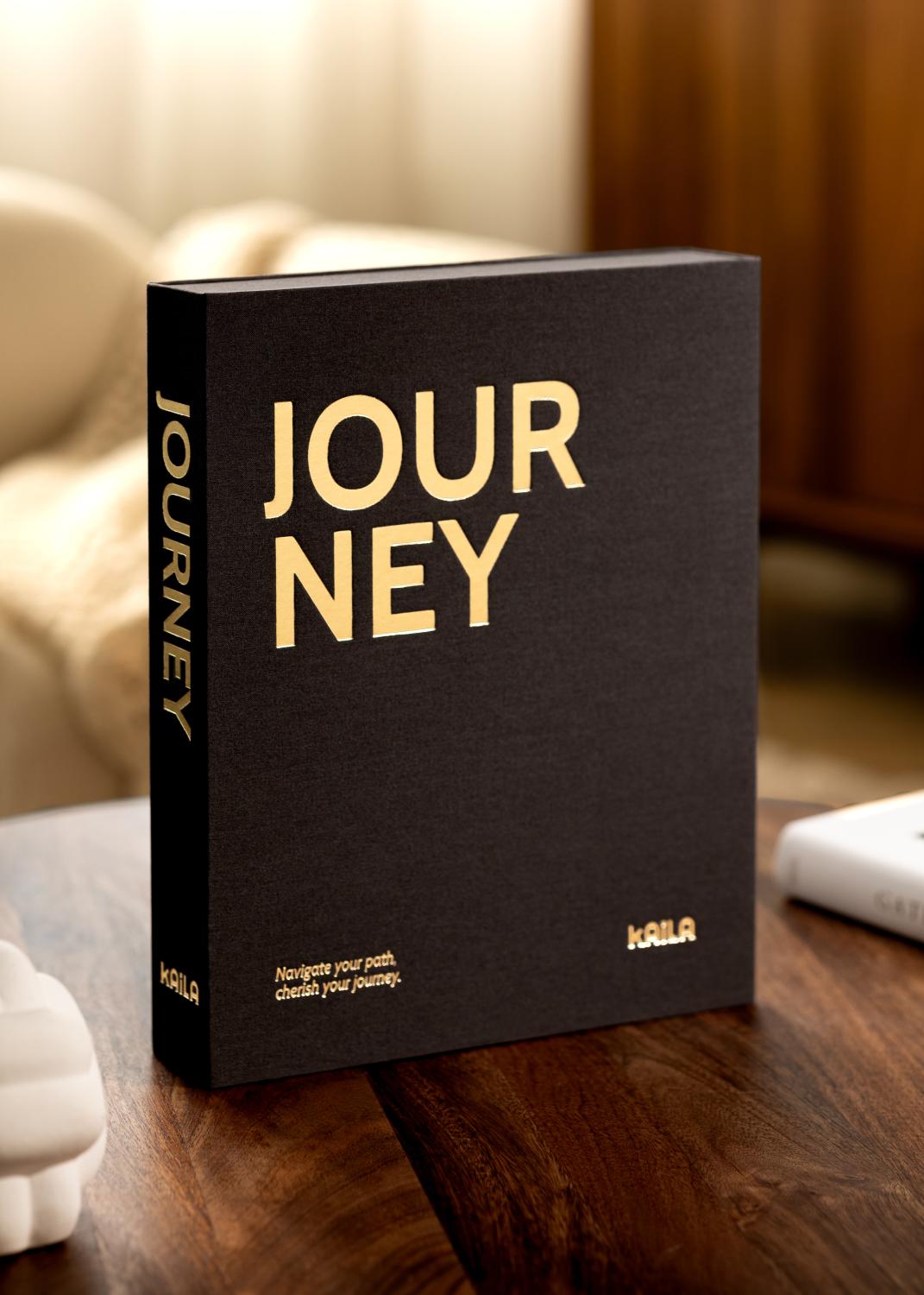 Product Image for KAILA JOURNEY Black - Coffee Table Photo Album (60 Sorte Sidor)