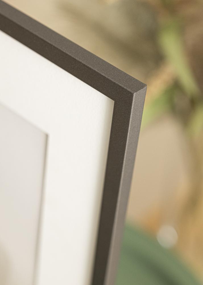 Ramme Edsbyn Grafit 32x45 cm - Passepartout Hvid 25x30 cm