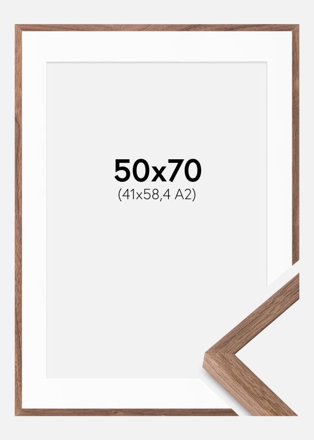 Ramme Soul Walnut Veneer 50x70 cm - Passepartout Hvid 42x59,4 cm (A2)
