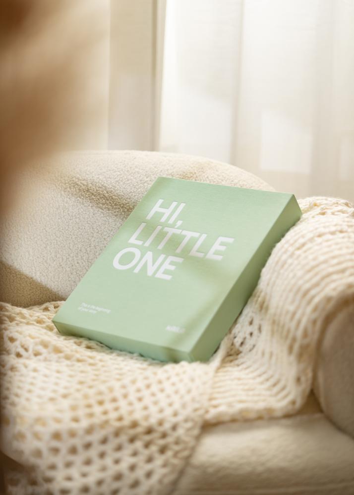 KAILA HI LITTLE ONE Mint - Coffee Table Photo Album (60 Sorte Sidere)