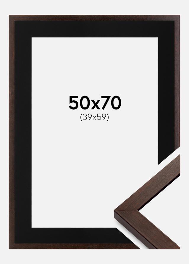 Ramme Selection Valnød 50x70 cm - Passepartout Sort 40x60 cm