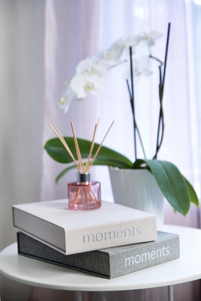 Moments Beige (30 Sorte sider / 15 blade)