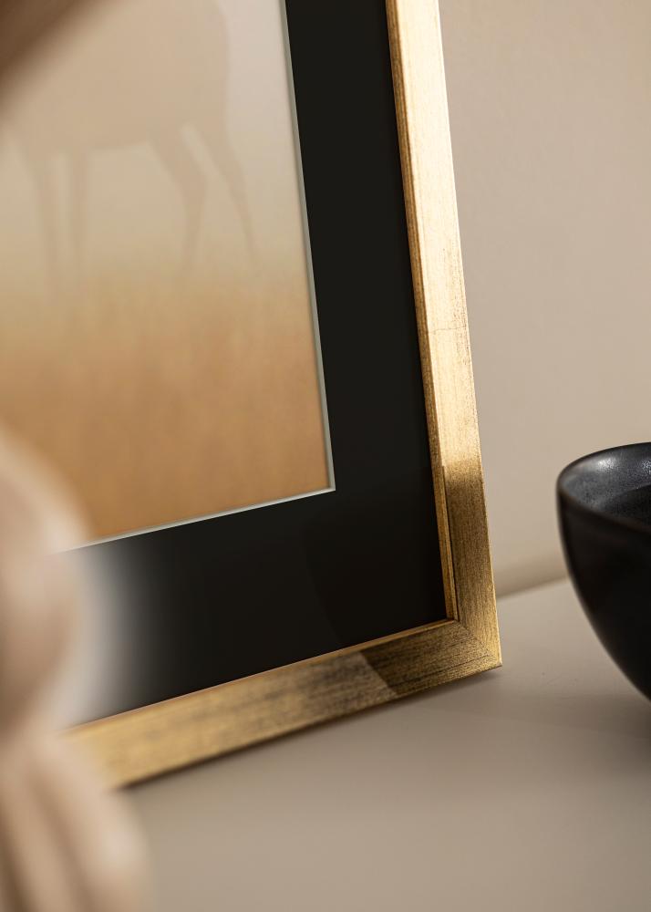 Ramme Stilren Guld 70x100 cm - Passepartout Sort 59,4x84 cm (A1)