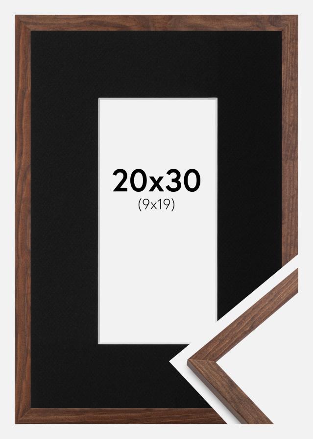 Ramme Galant Valnød 20x30 cm - Passepartout Sort 10x20 cm