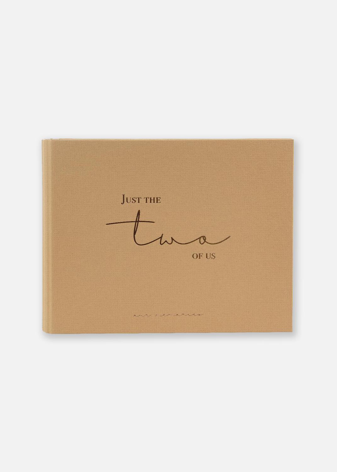 Product Image for Just the two of us Gæstebog Brun - 25x20 cm (100 Hvide sider / 50 blade)