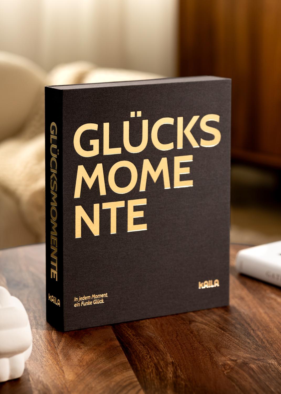 Product Image for KAILA GLÜCKSMOMENTE Black - Coffee Table Photo Album (60 Sorte Sidor)