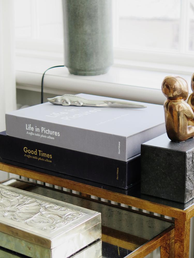 Life in Pictures Grey - A Coffee Table Photo Album (60 Sorte sider / 30 blade)