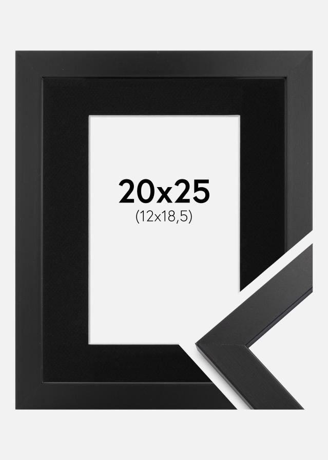 Ramme Black Wood 20x25 cm - Passepartout Sort 13x19,5 cm