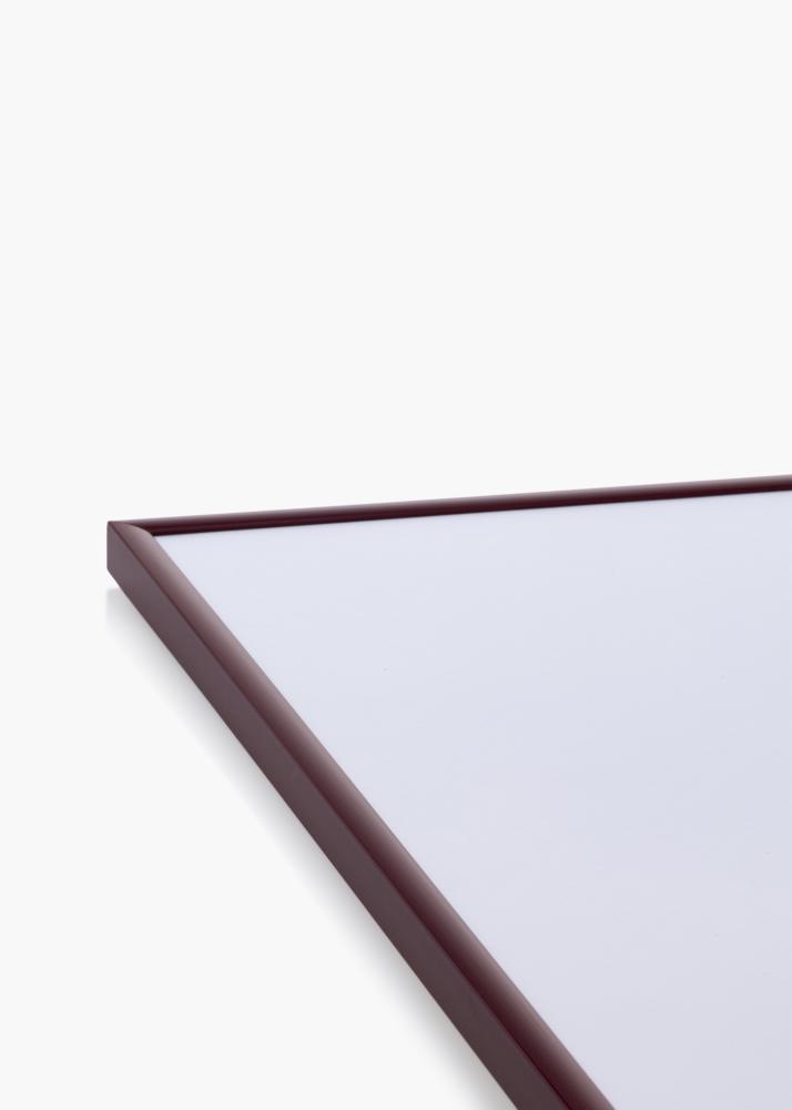 Ramme New Lifestyle Mørkerød 70x100 cm - Passepartout Sort 62x85 cm