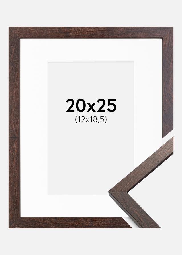 Ramme Trendy Valnød 20x25 cm - Passepartout Hvid 13x19,5 cm
