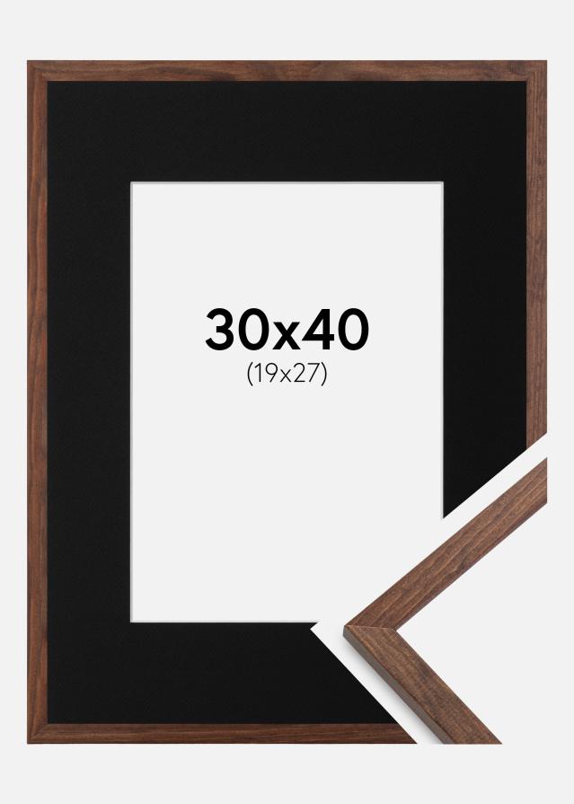 Ramme Galant Valnød 30x40 cm - Passepartout Sort 20x28 cm