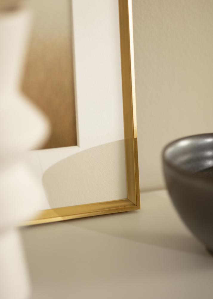 Ramme Desire Guld 40x50 cm - Passepartout Hvid 30x40 cm