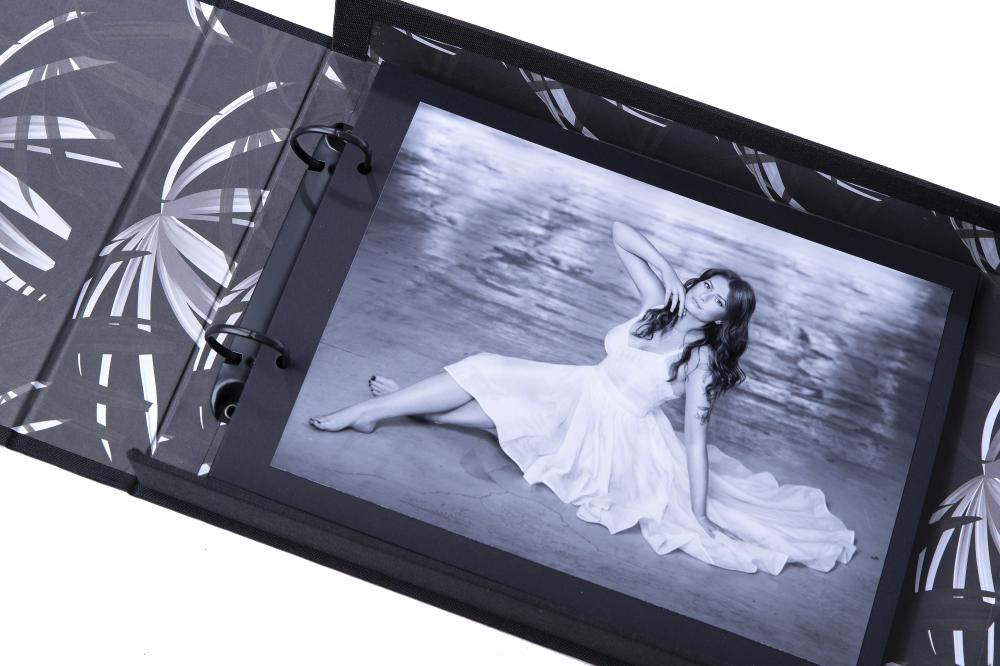 Moments Black (30 Sorte sider / 15 blade)