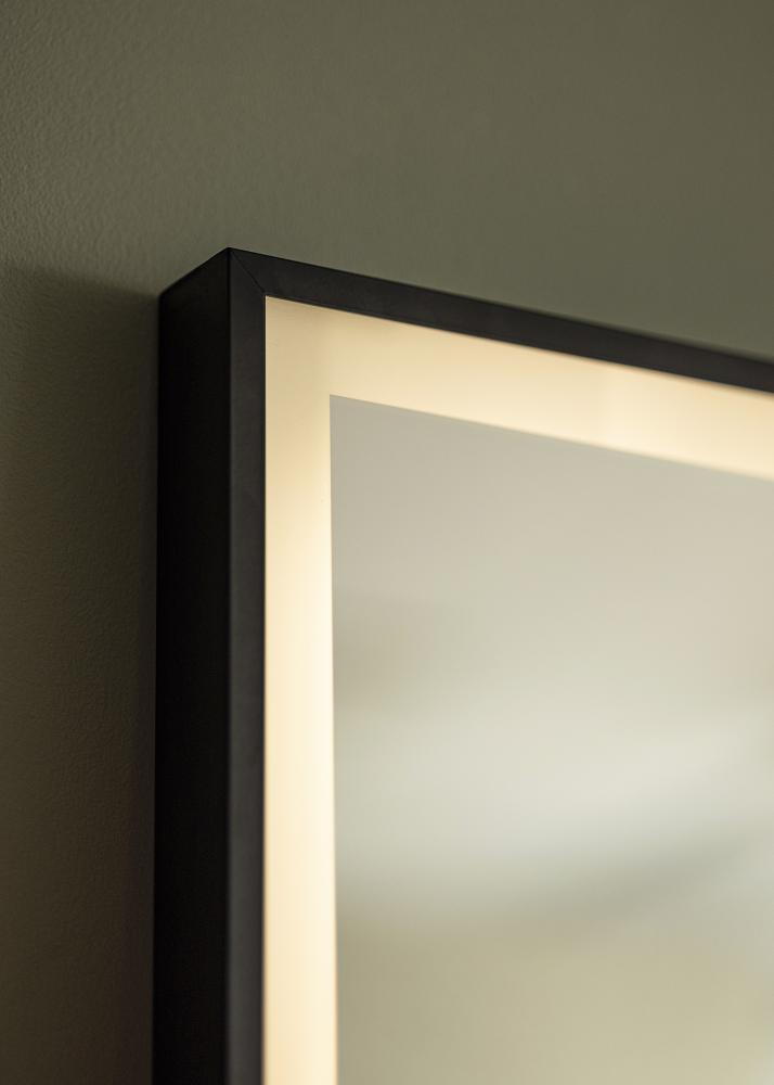 KAILA Spejl Corners LED 70x90 cm