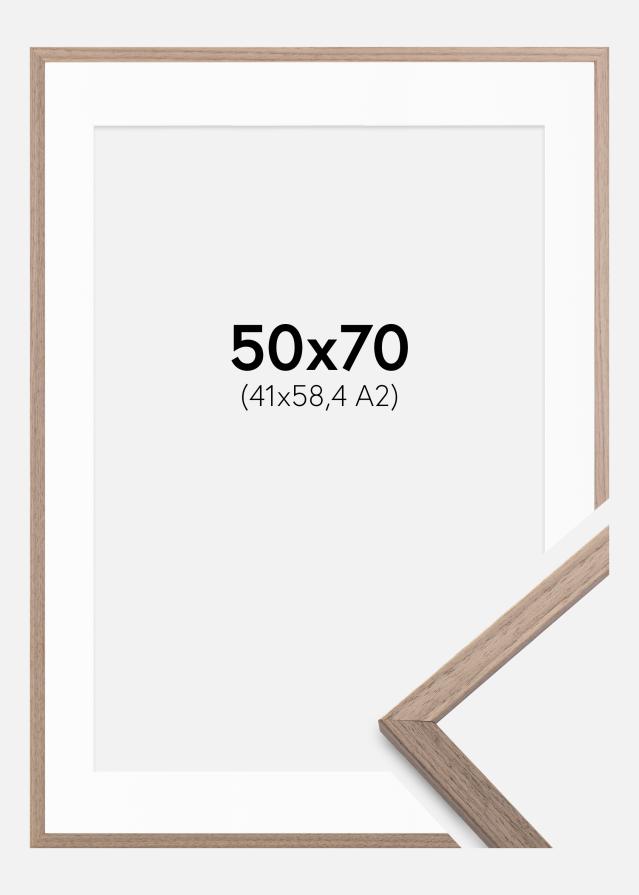Ramme Edsbyn Lys Valnød 50x70 cm - Passepartout Hvid 42x59,4 cm (A2)