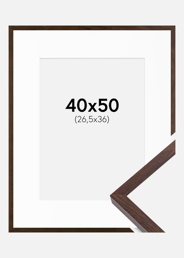 Ramme E-Line Valnød 40x50 cm - Passepartout Hvid 27,5x37 cm