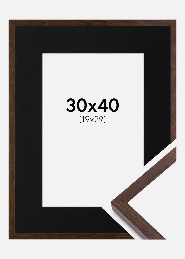 Ramme E-Line Valnød 30x40 cm - Passepartout Sort 20x30 cm