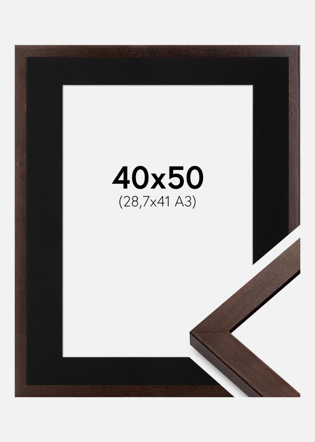 Ramme Selection Valnød 40x50 cm - Passepartout Sort 29,7x42 cm (A3)