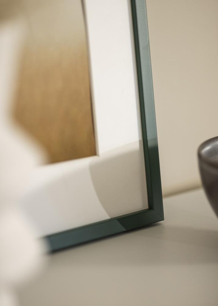 Ramme E-Line Grøn 70x100 cm - Passepartout Hvid 62x93 cm