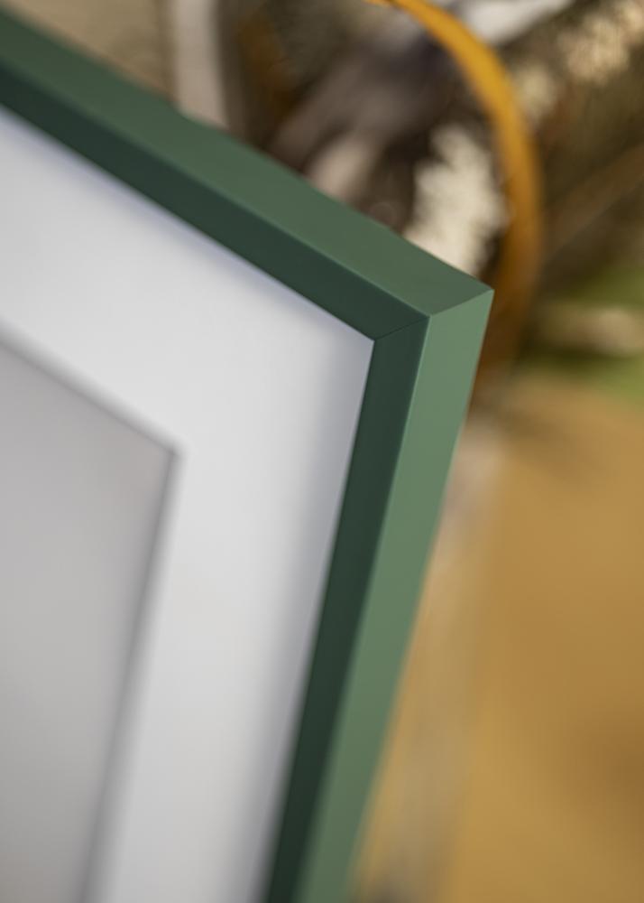 Ramme E-Line Grøn 70x100 cm - Passepartout Hvid 62x93 cm