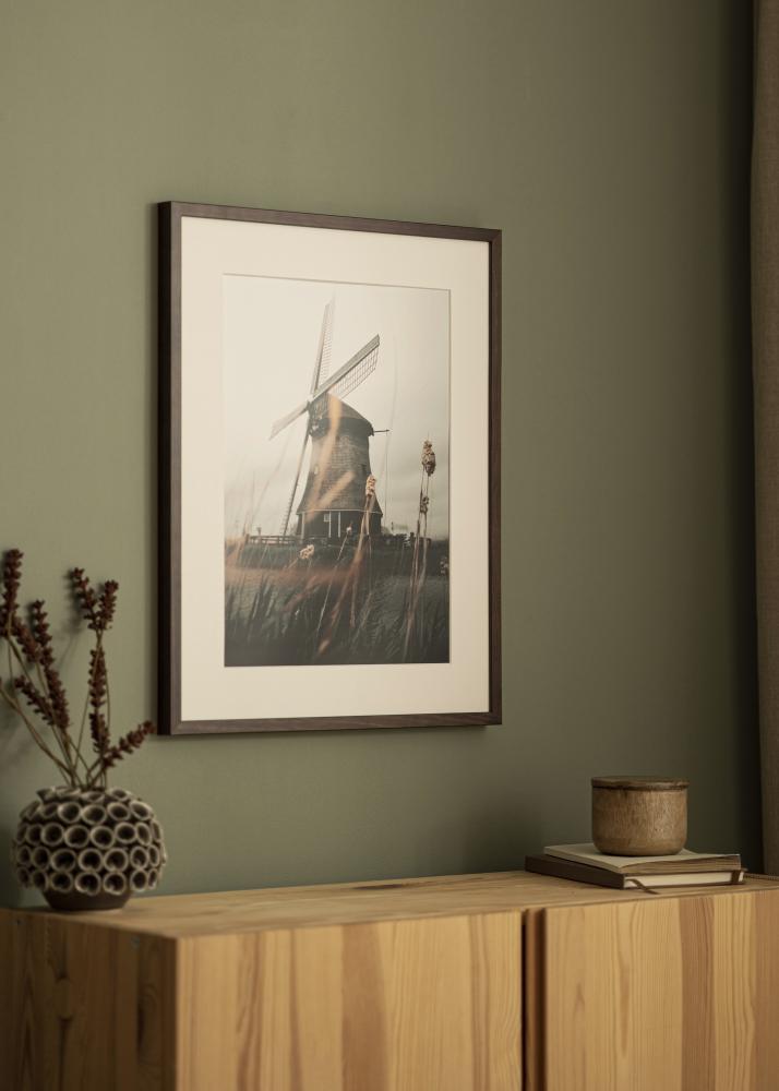 Ramme E-Line Valnød 30x40 cm - Passepartout Hvid 20x28 cm
