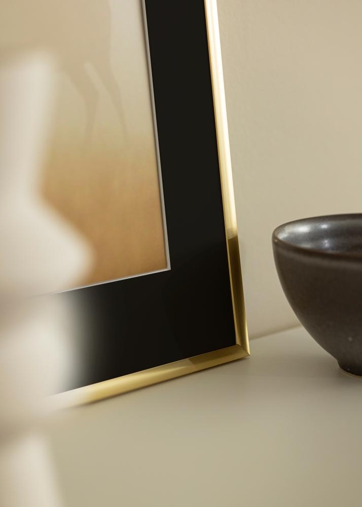 Ramme New Lifestyle Guld 20x30 cm - Passepartout Sort 15x21 cm (A5)