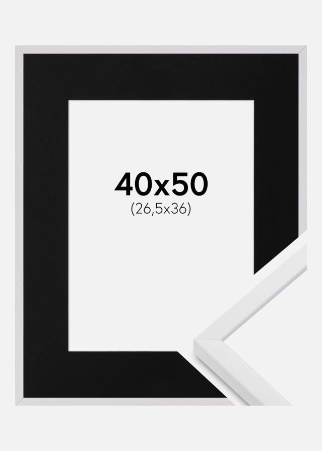 Ramme E-Line Hvid 40x50 cm - Passepartout Sort 27,5x37 cm