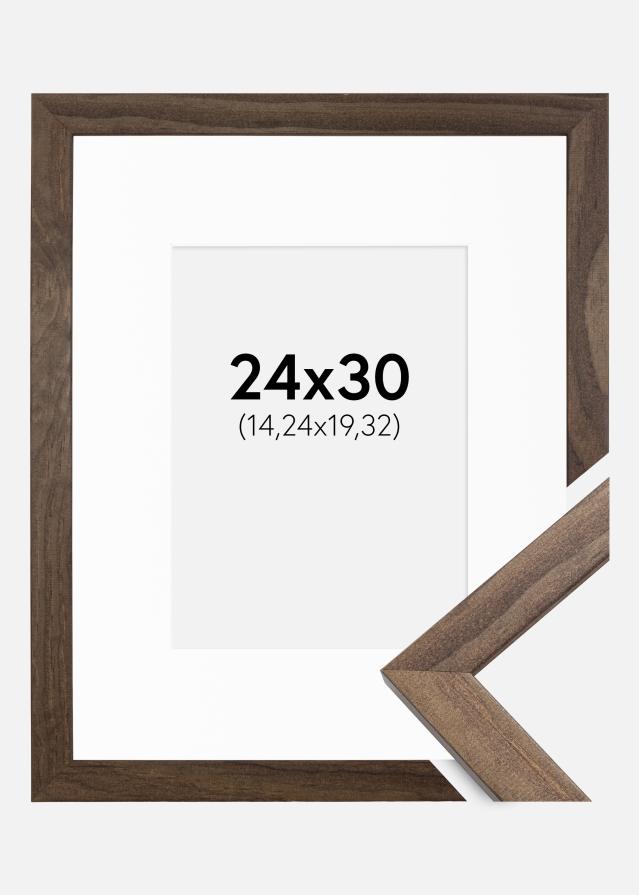 Ramme Stilren Valnød 24x30 cm - Passepartout Hvid 6x8 inches (15,24x20,32 cm)